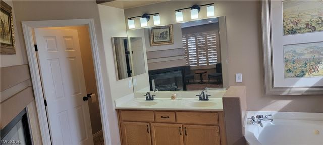 8201 Mountain Heather Court, Las Vegas, NV 89149