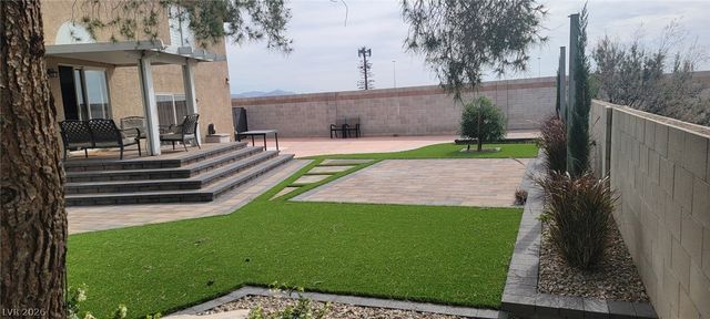 8201 Mountain Heather Court, Las Vegas, NV 89149