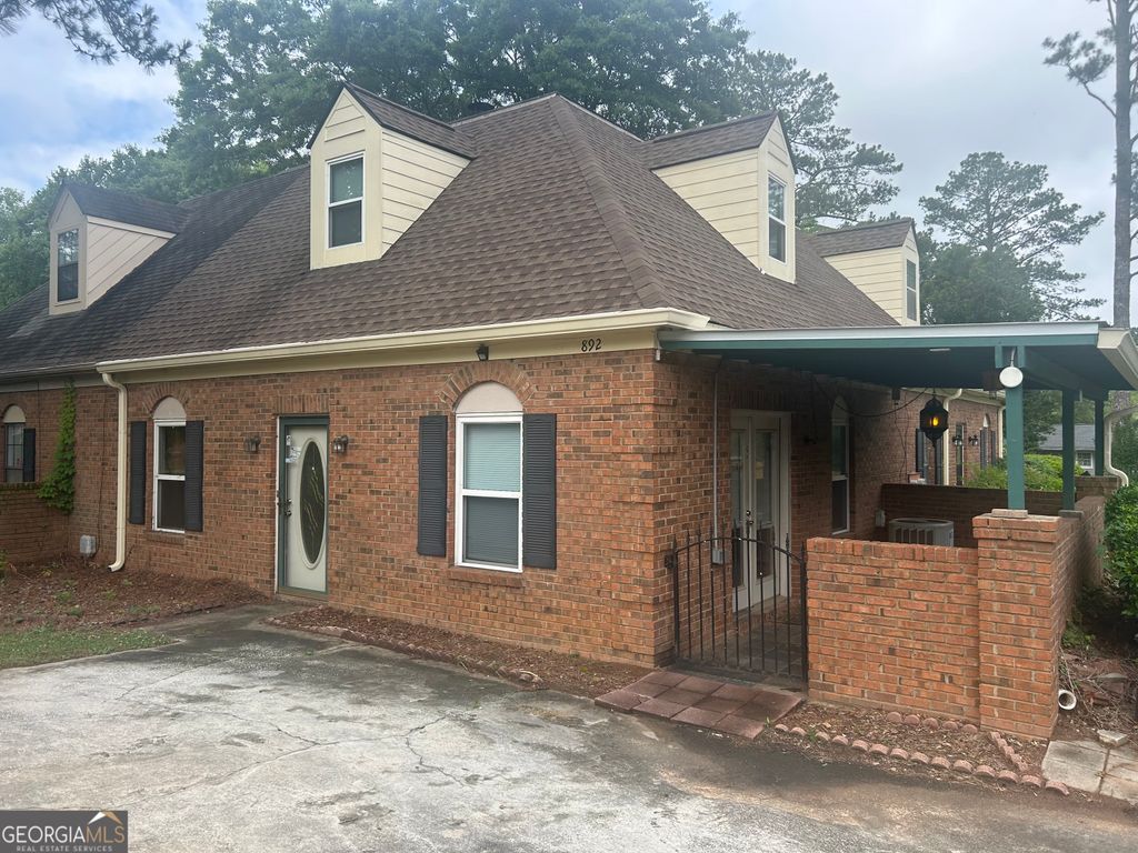 892 Little Bear Cove NE, Conyers, GA 30012