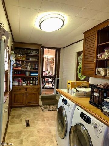 205 Woodroof RD, Newport News, VA 23606