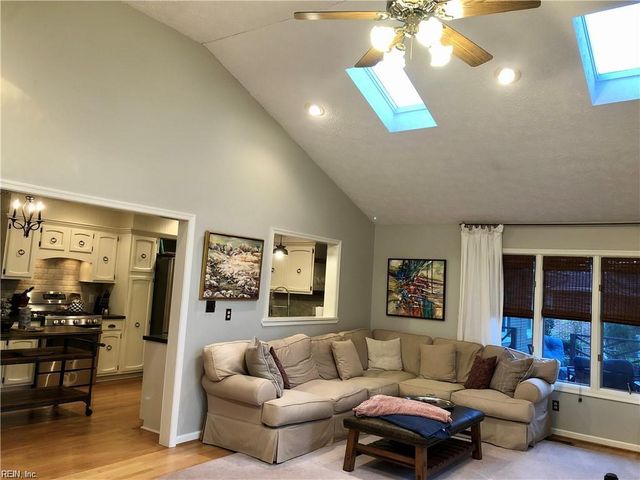 205 Woodroof RD, Newport News, VA 23606
