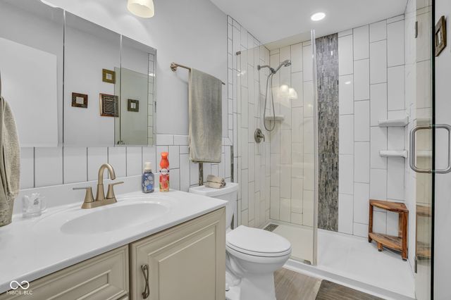 806 W Walnut Drive, Rockville, IN 47872