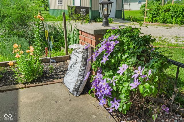806 W Walnut Drive, Rockville, IN 47872