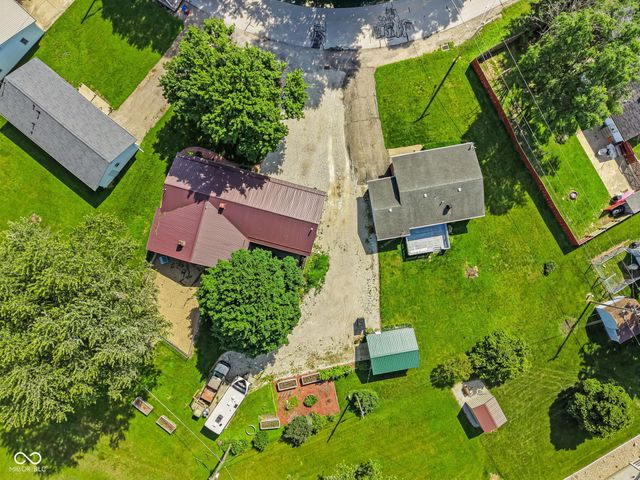 806 W Walnut Drive, Rockville, IN 47872
