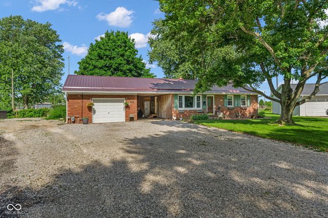 806 W Walnut Drive, Rockville, IN 47872