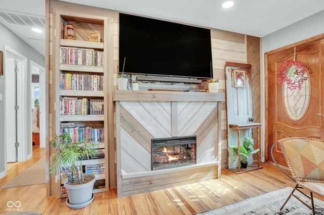 806 W Walnut Drive, Rockville, IN 47872