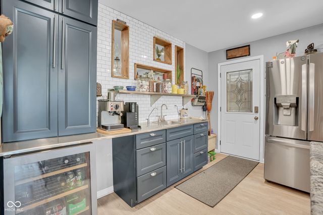 806 W Walnut Drive, Rockville, IN 47872