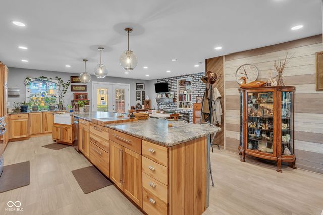 806 W Walnut Drive, Rockville, IN 47872