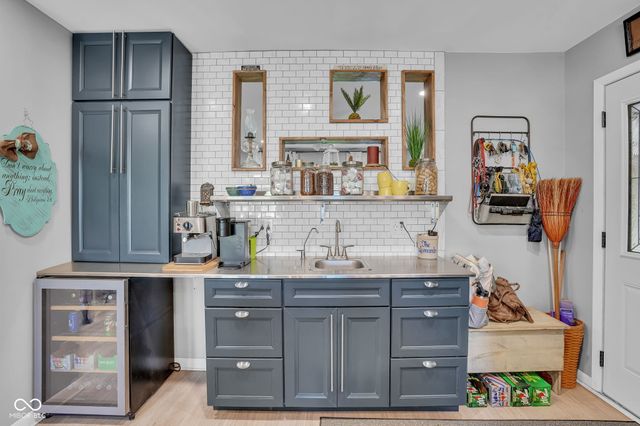 806 W Walnut Drive, Rockville, IN 47872