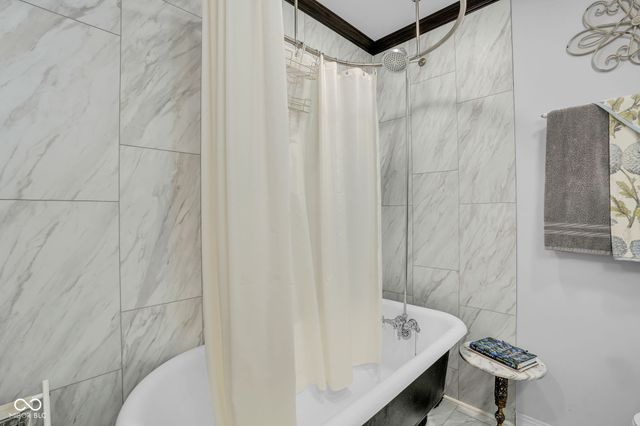 806 W Walnut Drive, Rockville, IN 47872