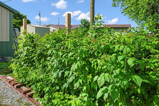806 W Walnut Drive, Rockville, IN 47872