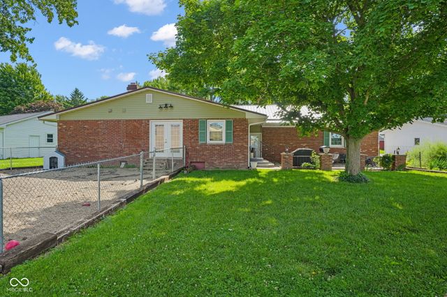 806 W Walnut Drive, Rockville, IN 47872