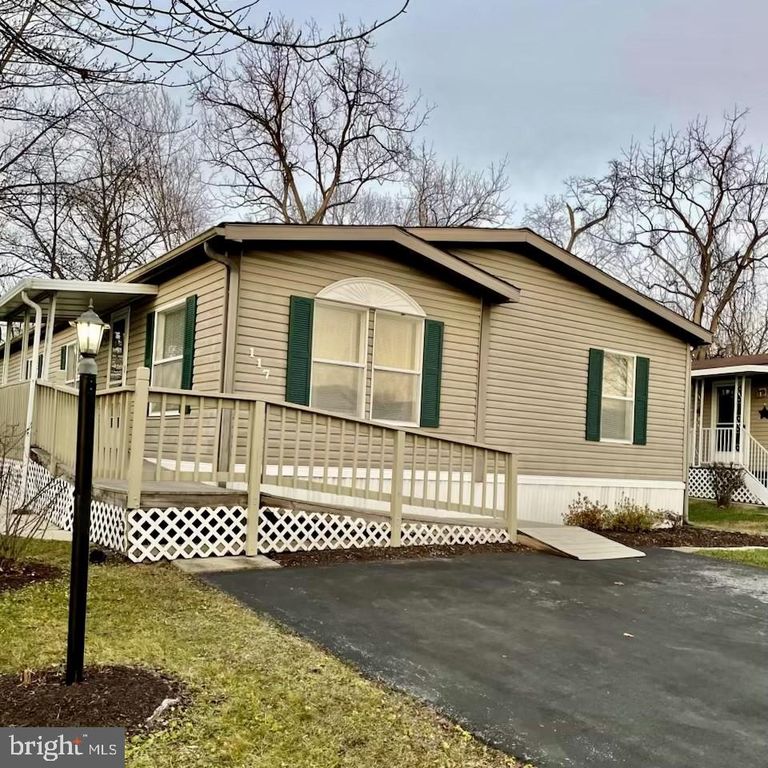 117 BARNWOOD PL, Harrisburg, PA 17112