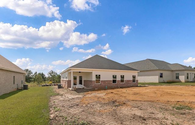266 Weeping Willow Trail, Headland, AL 36345