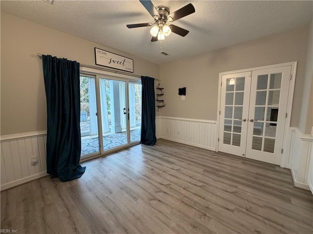 1031 High Dunes Quay Apt 103, Hampton, VA 23664