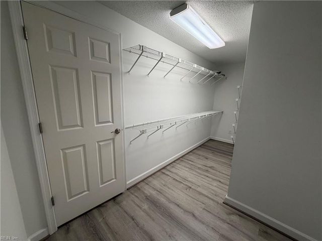 1031 High Dunes Quay Apt 103, Hampton, VA 23664