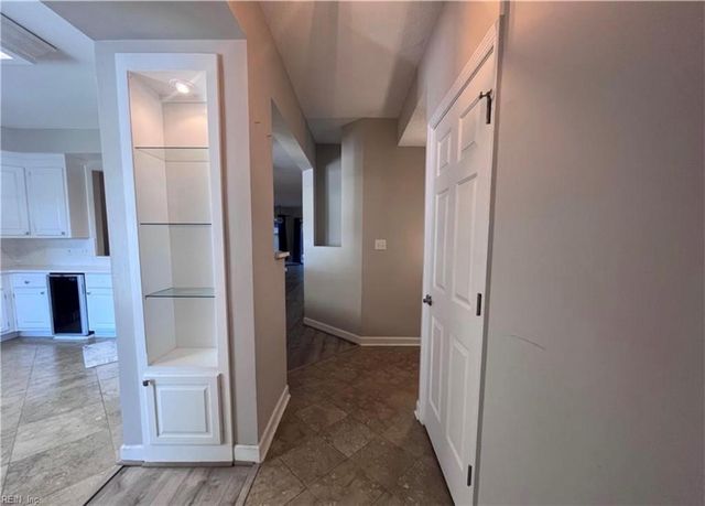 1031 High Dunes Quay Apt 103, Hampton, VA 23664