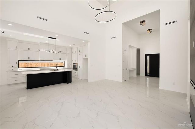 3124 N Elm Street, Edinburg, TX 78541