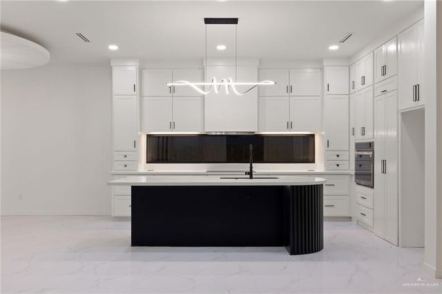 3124 N Elm Street, Edinburg, TX 78541