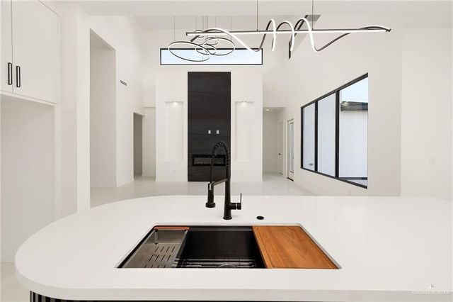 3124 N Elm Street, Edinburg, TX 78541