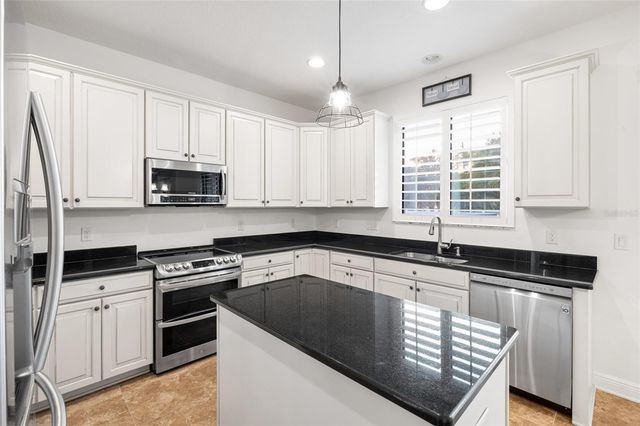 9402 59TH STREET N, Pinellas Park, FL 33782