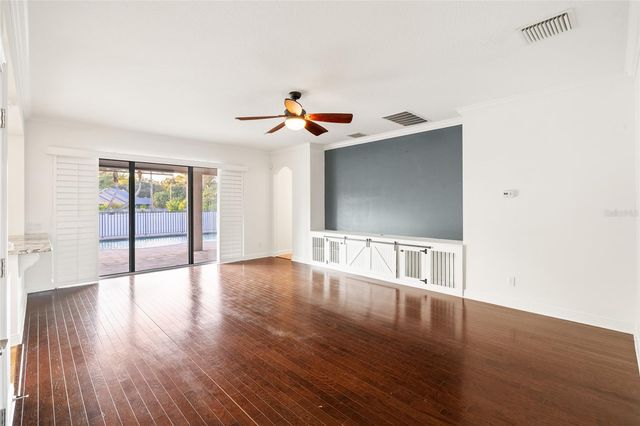 9402 59TH STREET N, Pinellas Park, FL 33782