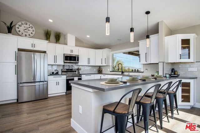 60777 Adele Avenue, Landers, CA 92285