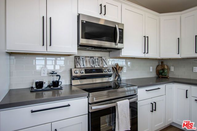 60777 Adele Avenue, Landers, CA 92285