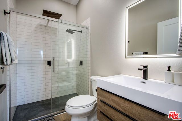 60777 Adele Avenue, Landers, CA 92285