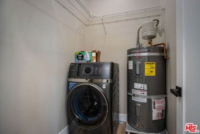 60777 Adele Avenue, Landers, CA 92285