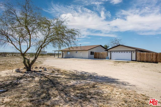 60777 Adele Avenue, Landers, CA 92285