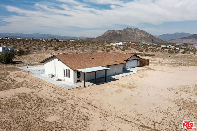 60777 Adele Avenue, Landers, CA 92285