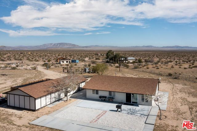 60777 Adele Avenue, Landers, CA 92285