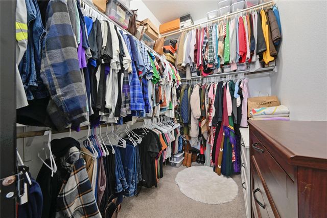 207 Dogvane CIR W, Kyle, TX 78640