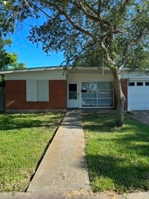 5805 Shamrock Dr, Corpus Christi, TX 78412