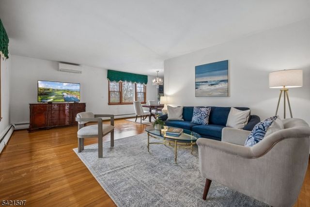 54 Briarhill Rd, Cedar Grove Twp., NJ 07009