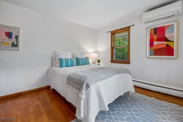 54 Briarhill Rd, Cedar Grove Twp., NJ 07009