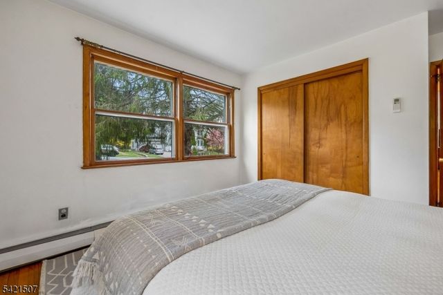 54 Briarhill Rd, Cedar Grove Twp., NJ 07009