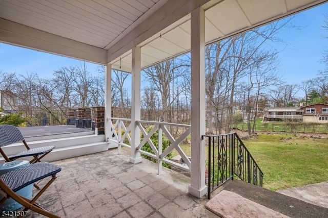 54 Briarhill Rd, Cedar Grove Twp., NJ 07009