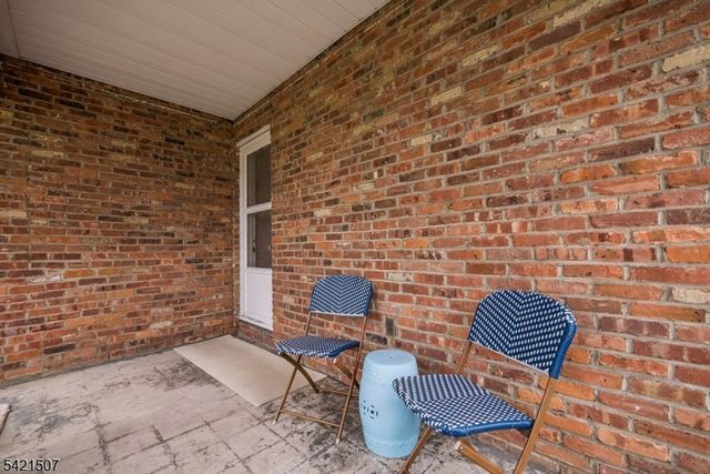 54 Briarhill Rd, Cedar Grove Twp., NJ 07009