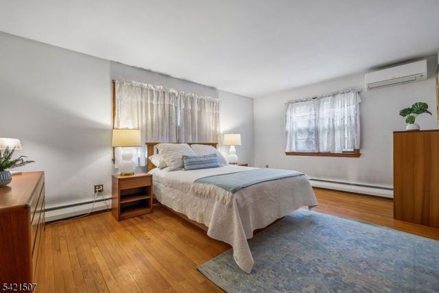54 Briarhill Rd, Cedar Grove Twp., NJ 07009