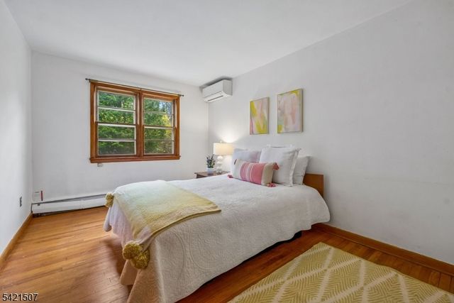 54 Briarhill Rd, Cedar Grove Twp., NJ 07009