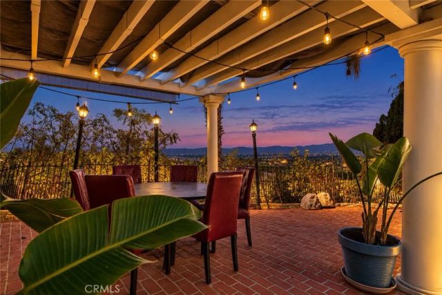 4537 Ellenita Avenue, Tarzana, CA 91356