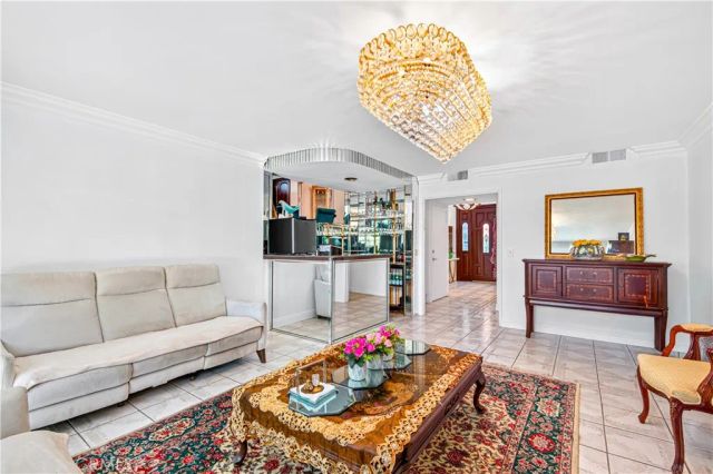 4537 Ellenita Avenue, Tarzana, CA 91356
