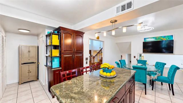 4537 Ellenita Avenue, Tarzana, CA 91356