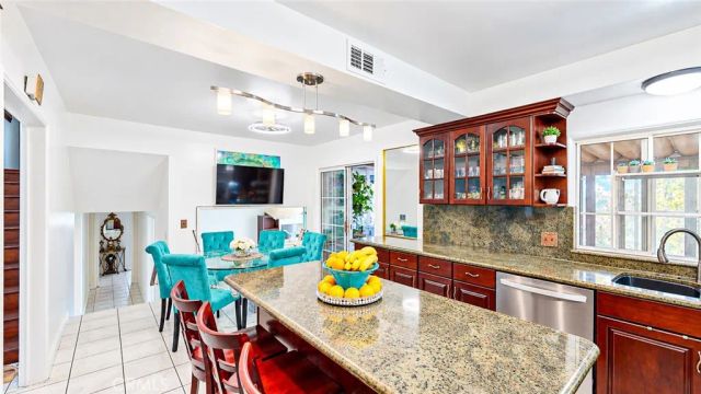 4537 Ellenita Avenue, Tarzana, CA 91356