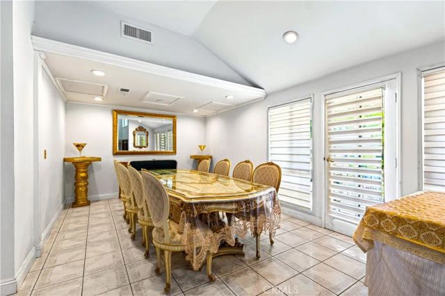4537 Ellenita Avenue, Tarzana, CA 91356