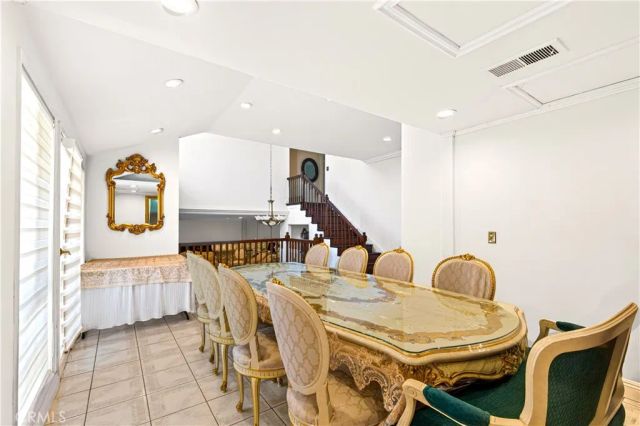 4537 Ellenita Avenue, Tarzana, CA 91356