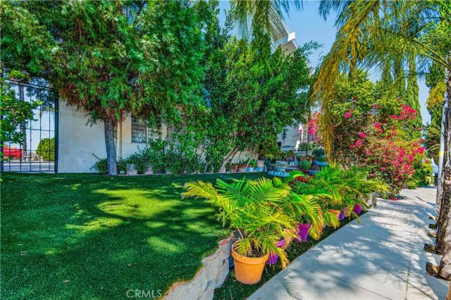 4537 Ellenita Avenue, Tarzana, CA 91356