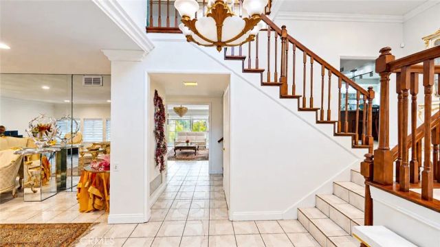 4537 Ellenita Avenue, Tarzana, CA 91356
